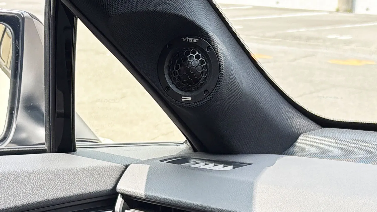 Lexus LBX VIBE AUDIO